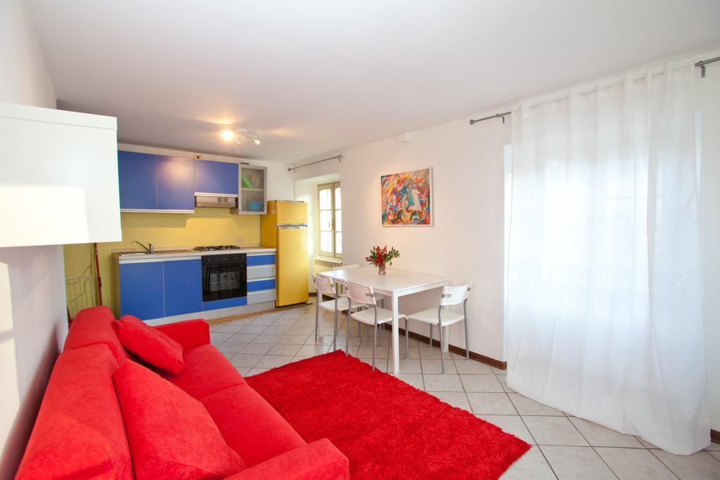 -Ortaflats- Appartamenti Imbarcadero & Palazzotto Orta San Giulio Rum bild