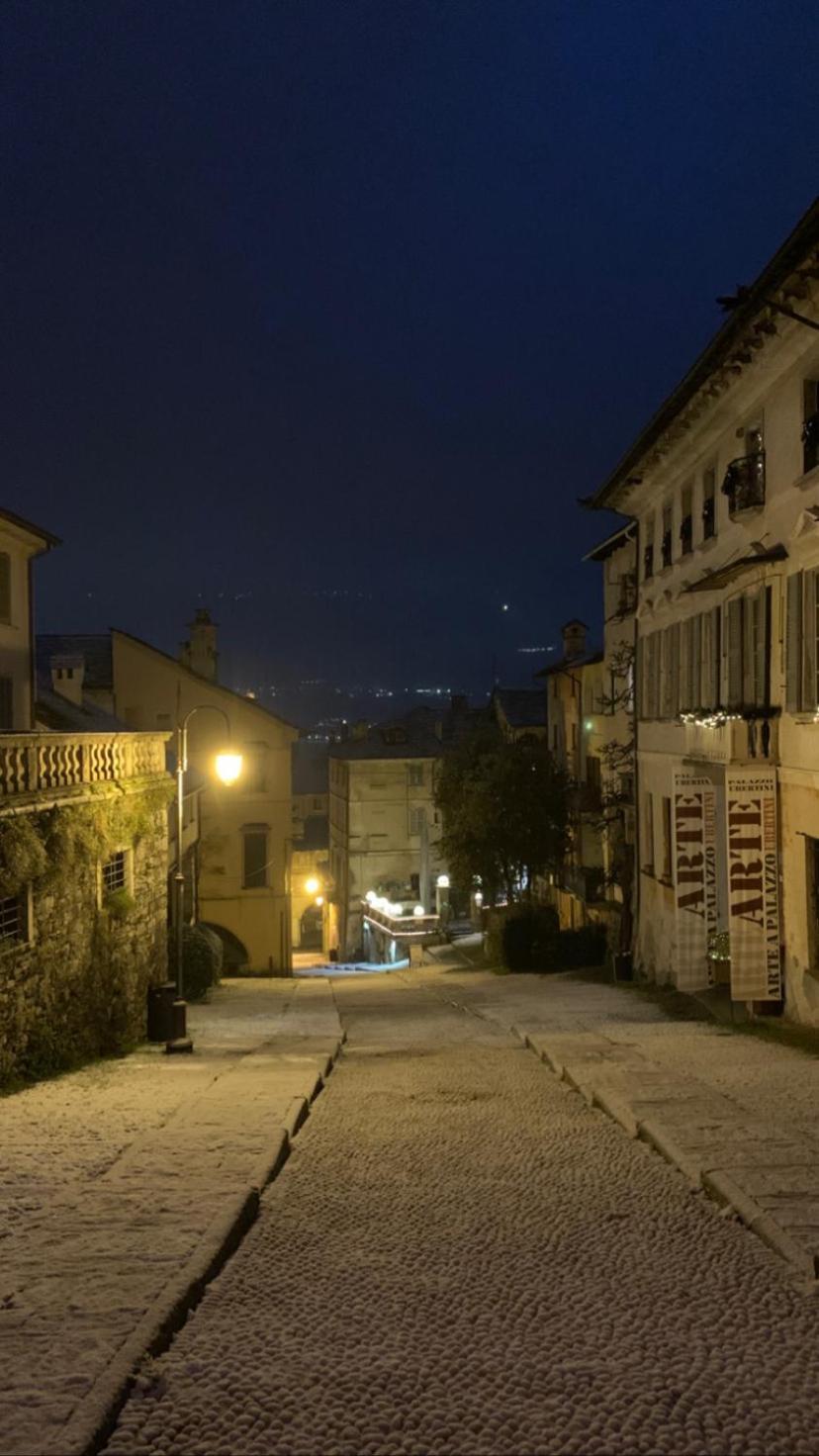 -Ortaflats- Appartamenti Imbarcadero & Palazzotto Orta San Giulio Exteriör bild