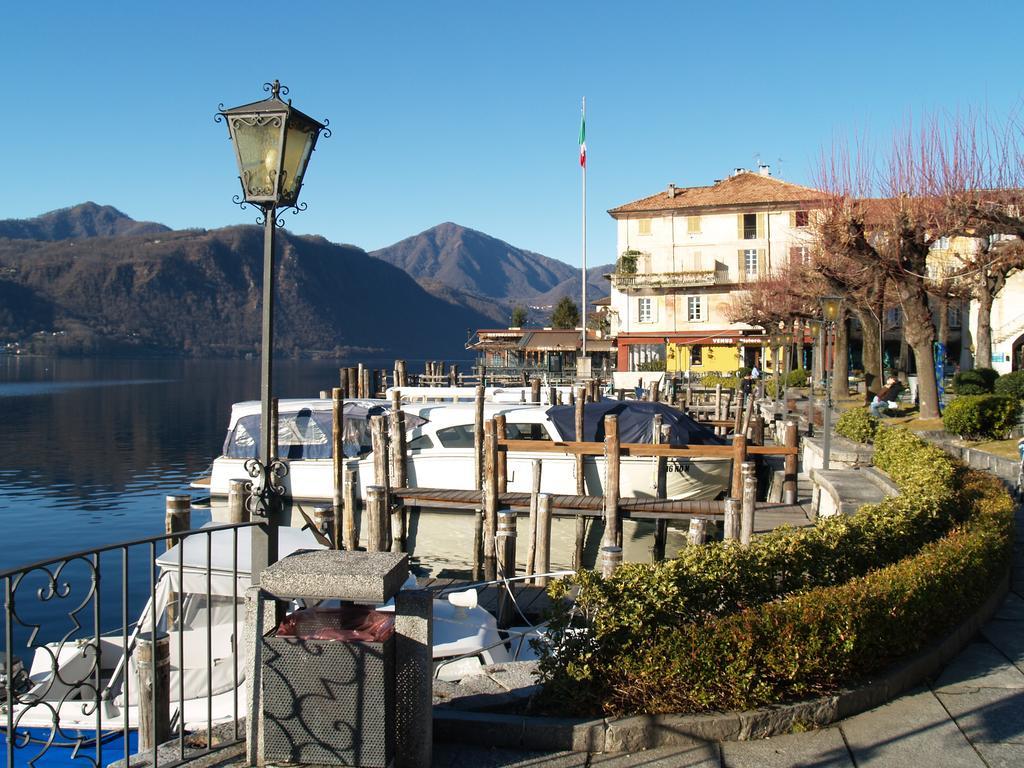 -Ortaflats- Appartamenti Imbarcadero & Palazzotto Orta San Giulio Rum bild